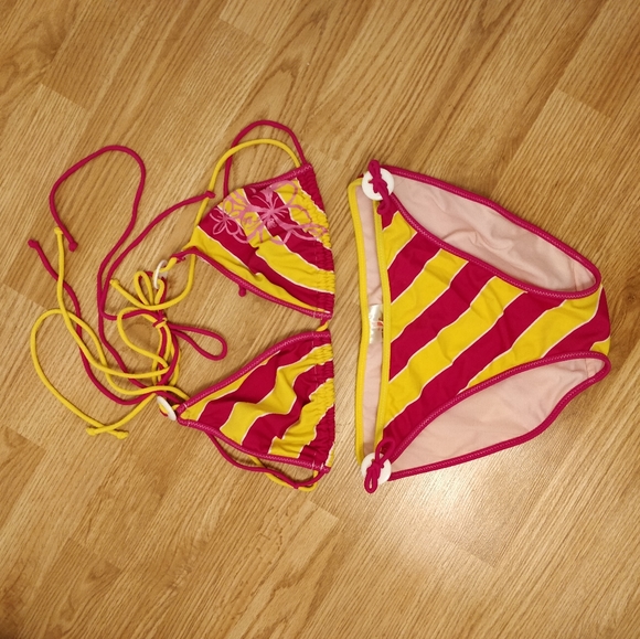 Swimsuits collection - Picture 2 of 6